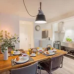 La Chatelaine Apartamento *