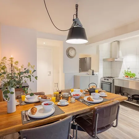 La Chatelaine شقة *